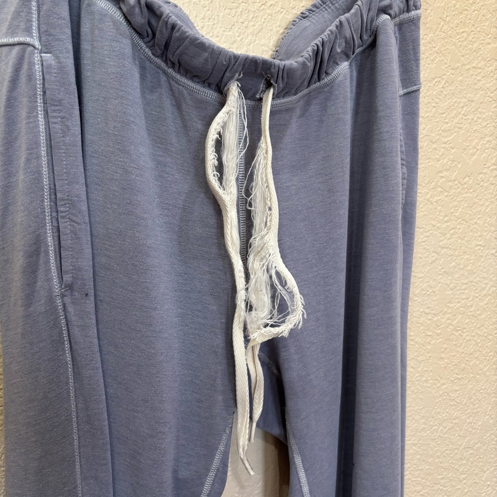 lululemon athletica Slate Blue Drawstring Joggers - Picture 2 of 7